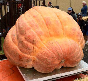 Winning 1,704-pound pumpkin at Half Moon Bay's World Championship Pumpkin Weigh-Off 2011