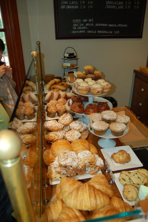 TravYummy Pastries at Bouchon Bakery in Yountville, Napa Valley - © LoveToEatAndel.com