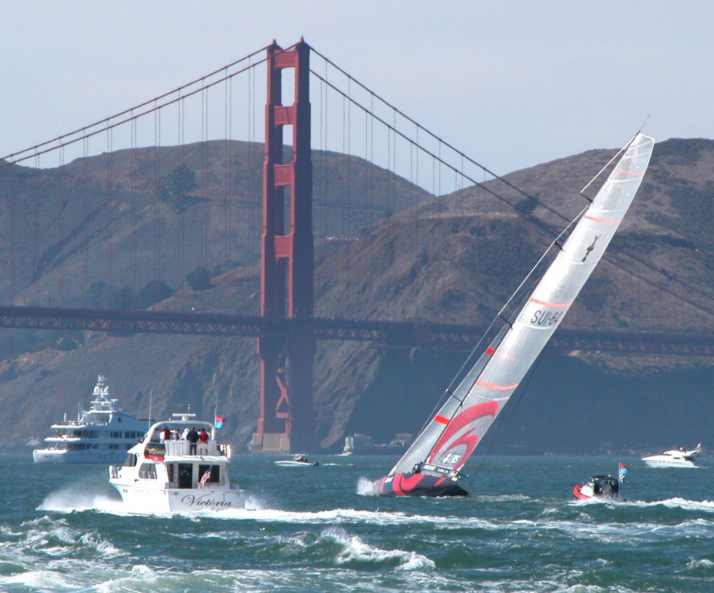 Enjoy watching powerboats and sailboats on San Francisco Bay - Golden Gate Bridge - All Rights Reserved Love to Eat and Travel © LoveToEatAndTravel.com