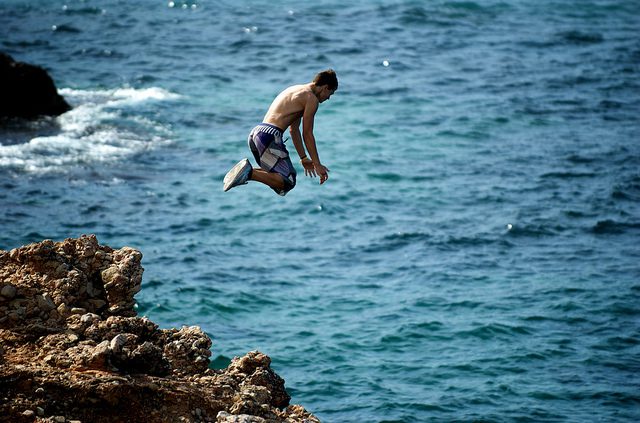 Cliff Jumping sport - photo by John O'Nolan