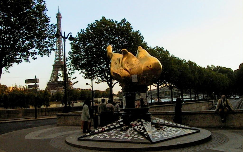Flame of Liberty, Paris