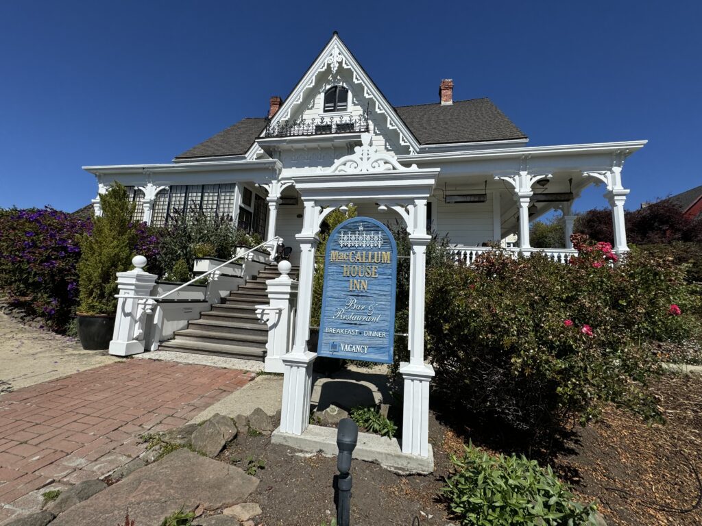 MacCallum House in downtown Mendocino - © lovetoeatandtravel.com